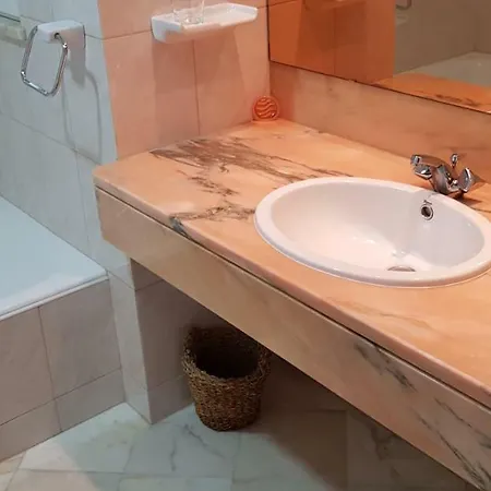 Reids Gardens Luxury Flat In The Best Condominium Of Madeira Island *